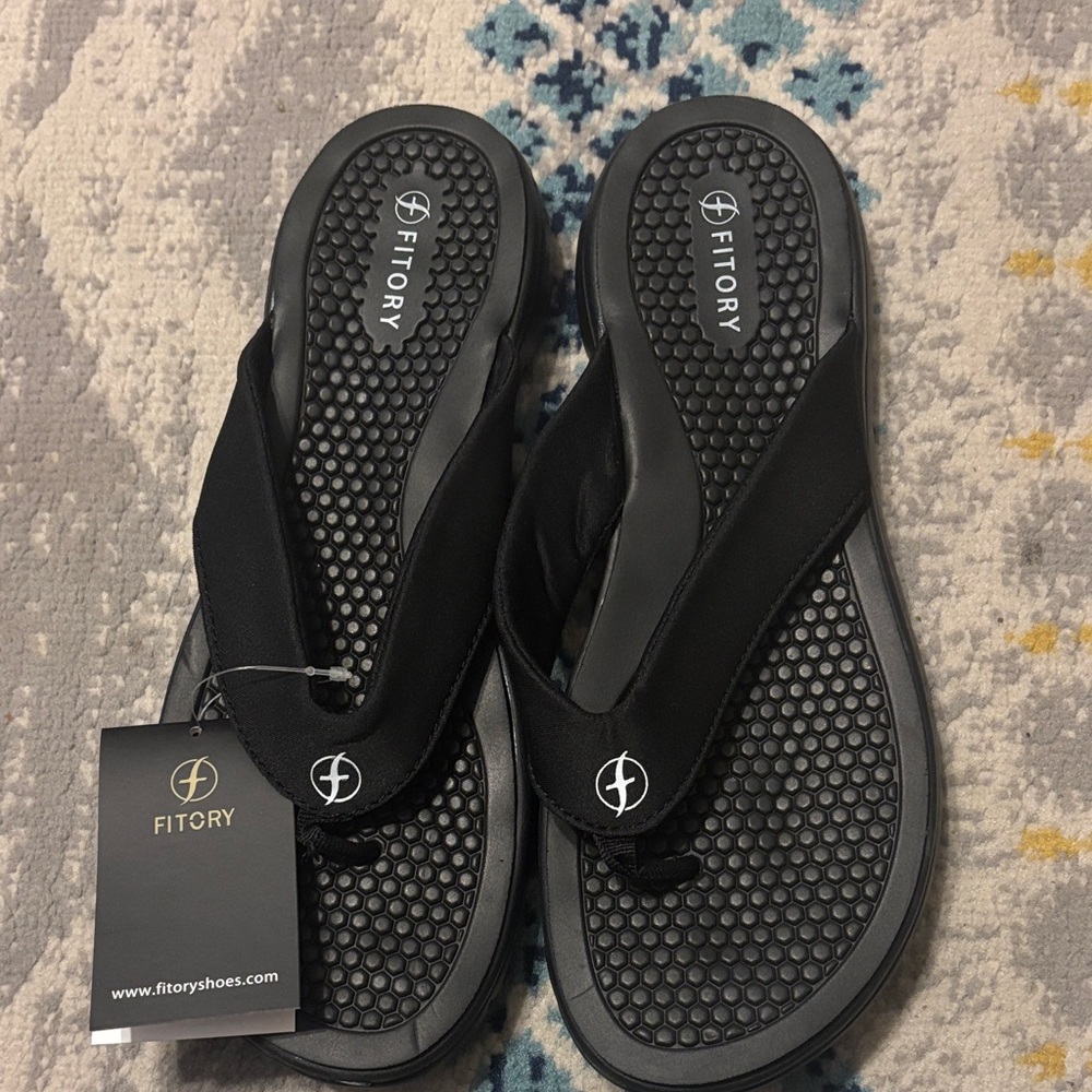 Fitory Black Comfort Foam Flip Flop Sandals NWT